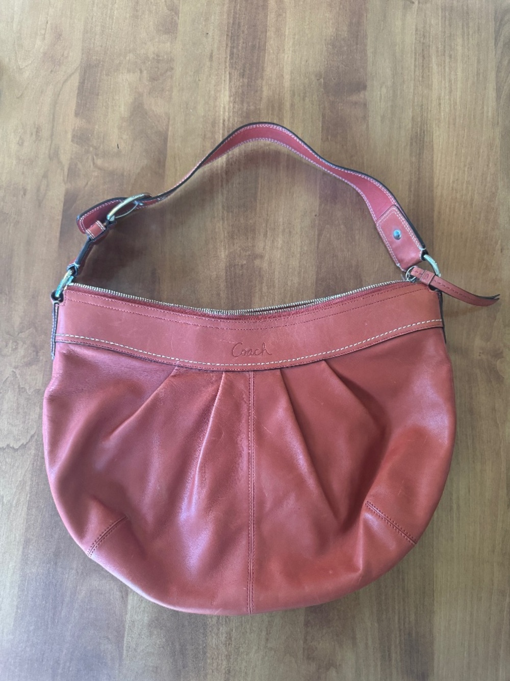Coach Vintage Y2K Soho Hobo Bag Orange Leather Shoulder Bag